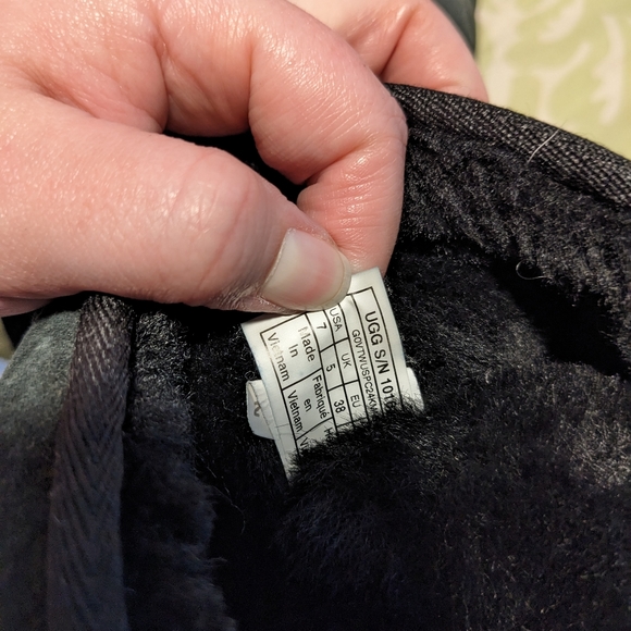 Women's UGG Classic Tall Boot - Black - Picture 8 of 9